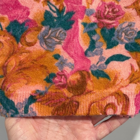 Vintage wool angora nylon blend sweater with cherub pattern sz L (fits smaller) - Picture 6 of 14